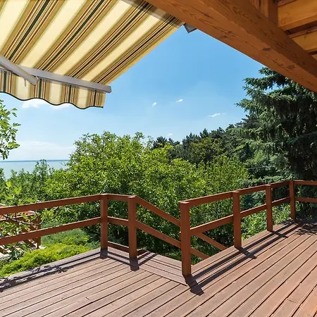 Апартаменты Soos Balaton Балатондьёрёк